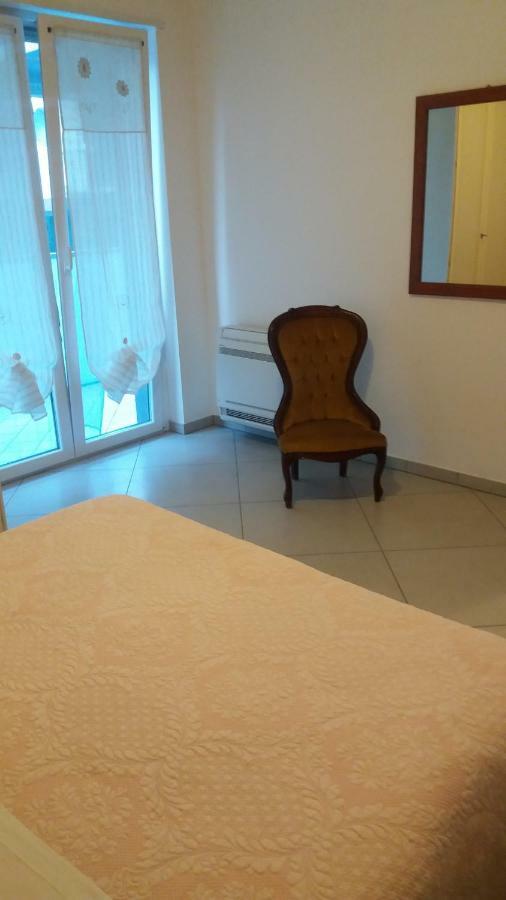 Appartement Bilocale Nell'Antica Darsena à Savone Extérieur photo